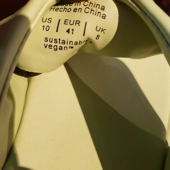 Call it Spring Ladies' Size 10 MAKENA chunky Thong Sandals GREEN, Slides VEGAN - Picture 8 of 8
